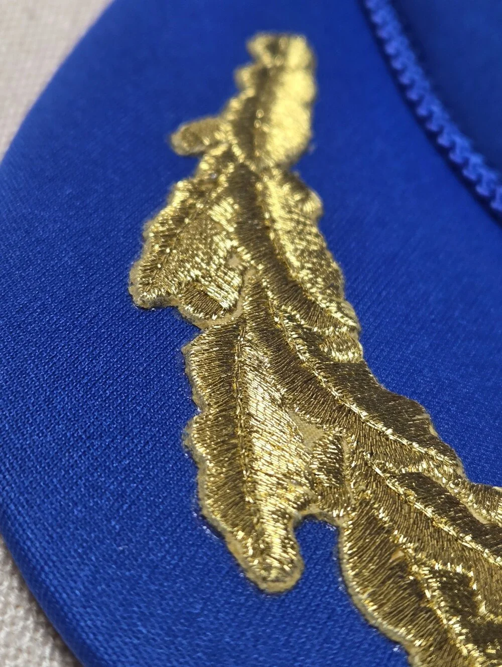 VTG Disneyland Trucker Hat Cap Gold Leaf Embroidered  Castle Snapback